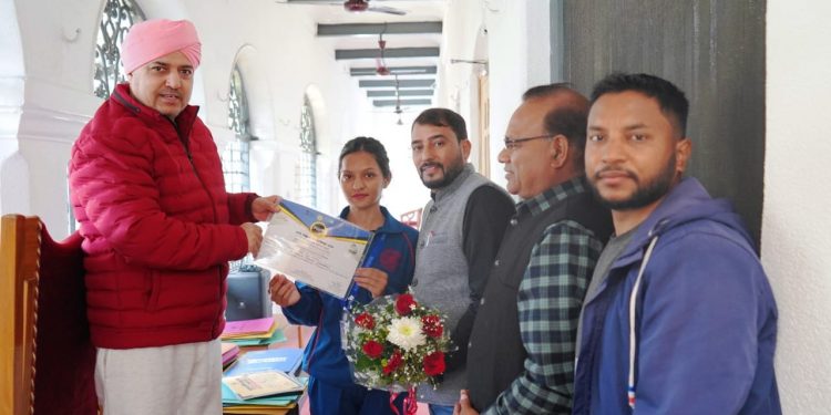 बड़ी खबर: SGRR विश्वविद्यालय की योग छात्रा साक्षी को युवा खेल महोत्सव में मिला सर्वोच्च स्थान..