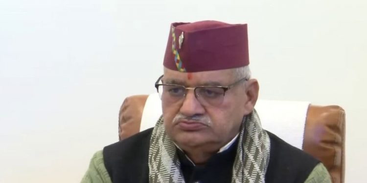 केबिनेट मंत्रियों के लिए भी मुसीबत बन गए है नौकरशाह।