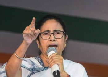 पश्चिम बंगाल मुख्यमंत्री ममता बनर्जी ने राहुल गांधी की सदस्यता रद्द होने पर क्या कहा देखें।