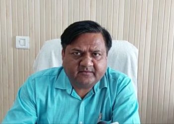 एक्सक्लूसिव खुलासा: यहां बाढ़ पीड़ितों के हक का राशन डंप कर सड़ा दिया.. पढ़े