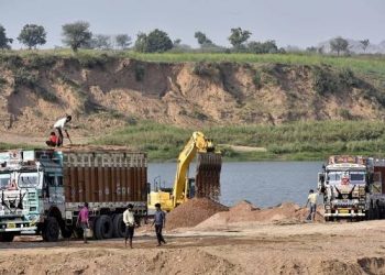 बड़ी खबर  : बेखौफ खनन माफिया, इनका मिल रहा है सरंक्षण और शिकायत कर्ता प्रधान को किया गया ब्लॉक।