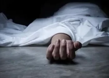 दुखद: यहां दो जवान बच्चों के पिता ने प्रेमिका के चक्कर में दे दी जान..