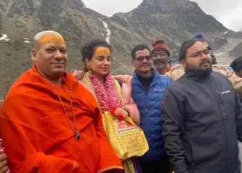 बड़ी खबर: बॉलीवुड क्वीन कंगना रनौत पहुंची केदारधाम। दर्शन कर की पूजा अर्चना..