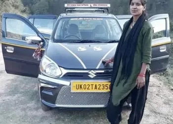 मिसाल: यहां पहाड़ की बेटी ने थामा स्टेरिंग। सब के लिए मिसाल बनी..