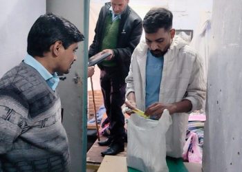 बड़ी खबर: GB पंत इंजीनियरिंग कॉलेज घुड़दौड़ी के हॉस्टल में शराब की बोतलें और सिगरेट मिली.