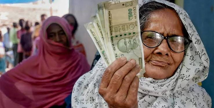 गुड न्यूज़: समाज कल्याण से जुड़े 8.33 लाख पेंशनर के लिए खुशखबरी। पढ़े पूरी खबर..