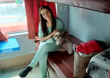 गुड न्यूज़: पशु प्रेमियों के लिए गुड न्यूज।अब आपके पालतू जानवर भी कर सकते हैं रेल यात्रा।ऐसे करें आवेदन 