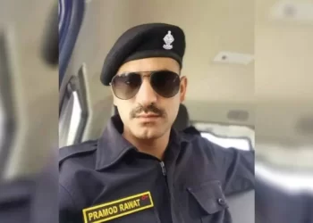 अभी अभी: देहरादून मुख्यमंत्री आवास में जवान ने खुद को गोली से उड़ाया..मौत