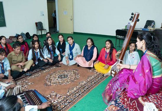 बड़ी खबर: विश्व संगीत दिवस पर श्री गुरु राम राय विश्वविद्यालय में ऑनलाइन संगोष्ठी का आयोजन