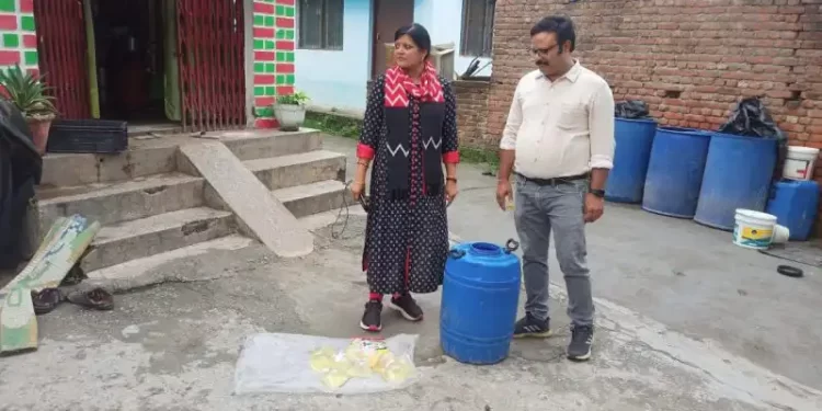 बड़ी ख़बर: यहां सिटी मजिस्ट्रेट ने कच्ची शराब की तस्करी का किया भंडाफोड़..