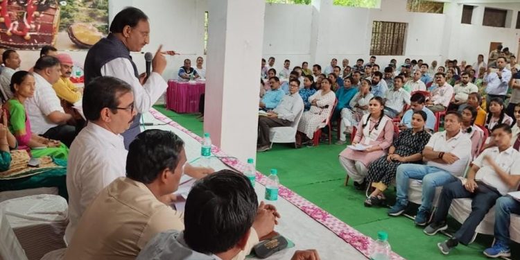 बड़ी खबर: ग्राम सभा खदरीखडक माफ का आदर्श ग्राम योजना में चयन..