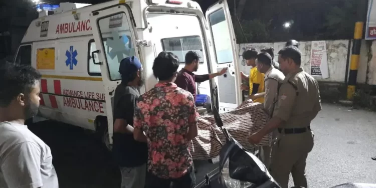 बड़ी खबर: यहां प्रशासनिक अधिकारी बेहोशी की हालत में मिले। डॉक्टरों ने मृत घोषित किया, जांच में जुटी पुलिस..