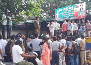 ब्रेकिंग: हंगामेदार रहा यूकेडी के अधिवेशन का पहला दिन। पढ़े पूरी ख़बर..