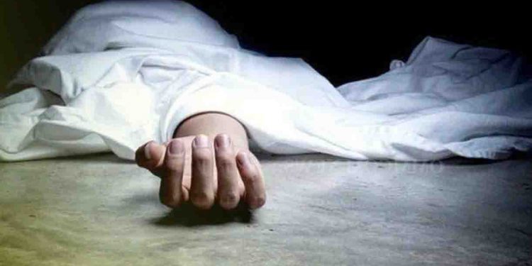 दुखद: शहर के जाने माने नर्सिंग कॉलेज के छात्रा की घर पर लटकी मिली लाश। मचा कोहराम