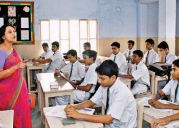 बड़ी खबर: प्रशासन के आदेश की नाफरमानी। छुट्टी के आदेशों के बाद भी खुलने वाले स्कूलों पर होगा केस..