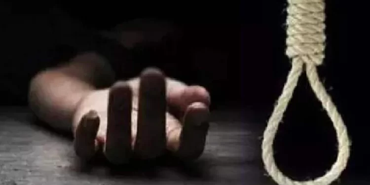 देहरादून: राजधानी में तिब्बती मूल के युवक का फांसी पर झूलता मिला शव। जांच में जुटी पुलिस..