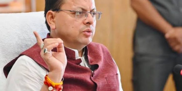 कार्यवाही: सीएम धामी के निर्देश पर पूर्व निजी सचिव समेत 7 लोगों पर करोड़ों की ठगी का मुकदमा दर्ज..