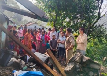 दुखद हादसा: यहां भारी बारिश टूटी घर की दीवार, सो रहे दो बच्चों की मलबे में दबने से मौत..