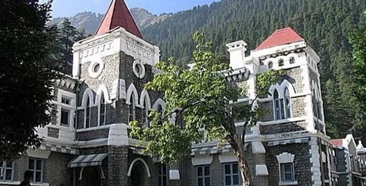 हाईकोर्ट ब्रेकिंग: फर्जी डॉक्यूमेंट से नियुक्ति पाने शिक्षकों के मामले में सरकार से जवाब तलब, 84 शिक्षक फर्ज़ी ..