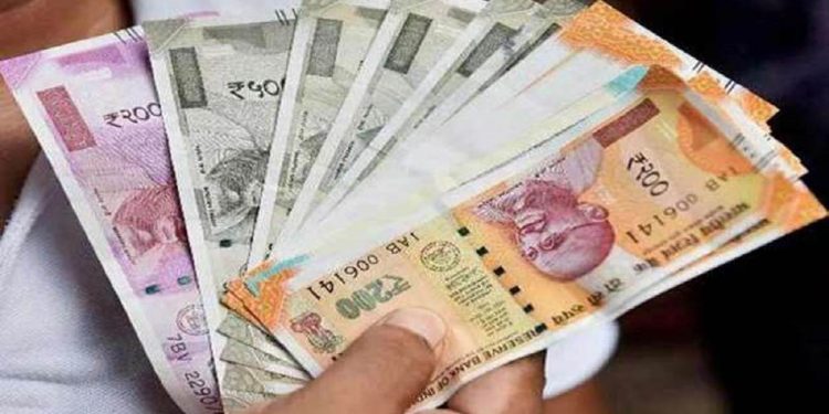 बड़ी खबर: विभिन्न विभागों के सरकारी कर्मचारियों से होगी वसूली, आदेश जारी..