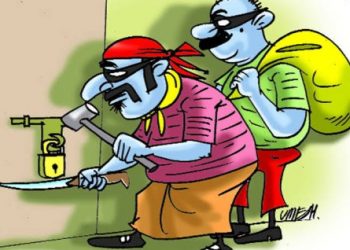 बड़ी खबर :  चोरों ने पुलिस वाले के घर को ही बना दिया निशाना उड़ा ले गए लाखों के जेवर