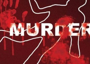 ससनीखेज : यहां पत्नी ने पति की हत्या कर छुपाया कमरे में और नौकरानी से रोटियां भी बनवाई ।