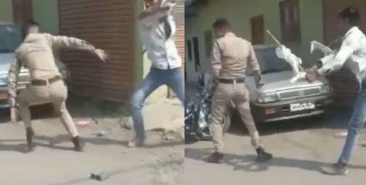 दरोगा को पीट पीटकर, कर दिया अधमरा वीडियो हो रहा वायरल