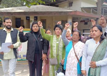 भू कानून और मूल निवास की मांग को लेकर राष्ट्रवादी रीजनल पार्टी ने किया प्रदेश के अलग अलग जिला मुख्यालयों का घेराव।