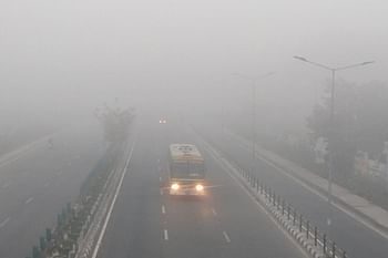 कोहरे ने किया परेशान, इन जिलों में  हुआ येलो अलर्ट जारी, जाने इस हफ्ते कैसा रहेगा मौसम।