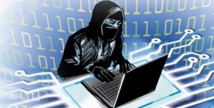 बड़ी खबर : इंटर कॉलेज शिक्षिका को साइबर ठगों ने लगाई 36.99 लाख की चपत, बीमा एजेंट बनकर किया फोन।