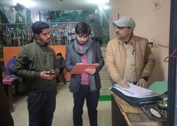 मांस परोसने वाले होटलों पर शासन ने मारा छापा, बिना बिल और एक्सपायर लाइसेंस के साथ चल रहे कई होटल।