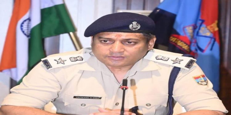 बड़ी कार्यवाही: SSP प्रमेंद्र डोबाल ने तोड़ी माफियाओं की कमर, नकली दवा से बनी 5 करोड़ की संपति सीज..