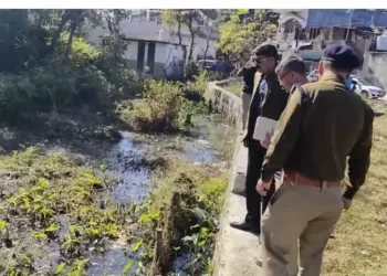 Uttarakhand news : यहां बरसाती पानी में मिला युवक का शव, क्षेत्र में मचा हड़कंप।