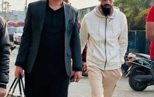 बड़ी कार्यवाही: हल्द्वानी में नोटों की गड्डियां बांटने वाले सलमान खान पर बड़ी कार्यवाही,सीज होगा अकाउंट..