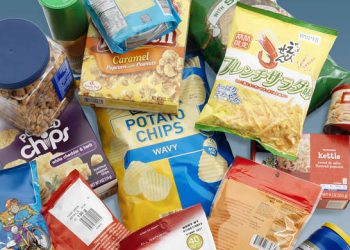 Big breaking : उत्तराखंड में यहां बेचे जा रहे थे एक्सपायर चिप्स और नमकीन, छापे में हुआ खुलासा।