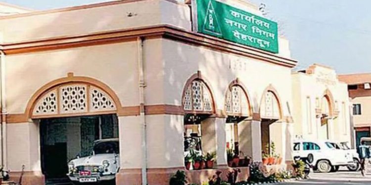 बिग ब्रेकिंग: अरबों रुपए के दौलत राम ट्रस्ट की भूमि खुर्दबुर्द मामले में नगर निगम कर्मियों पर FIR..