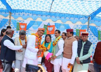 राजनीति: उत्तराखंड कांग्रेस को झ्टका, ये दो नेता भी भाजपा में शामिल..