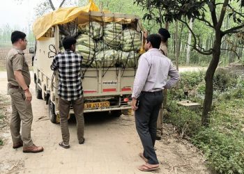 बड़ी खबर: यहां सब्जी के गाड़ी में मिली लाखों की शराब, ऐसे पकड़ में आए तस्कर..