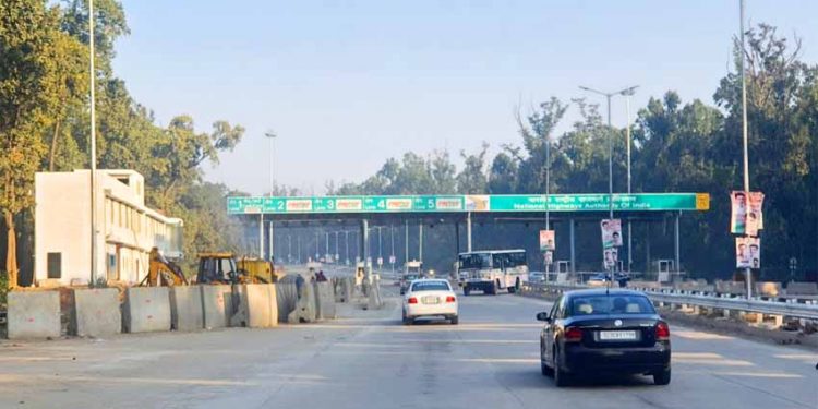 बड़ी खबर: डोईवाला टोल प्लाजा पर एक अप्रैल से अधिक शुल्क देने होगा, पढ़ ले ये खबर