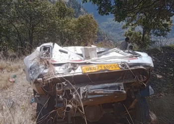 दुखद: यहां टाटा सुमो गहरी खाई में गिरी, 2 की मौके पर मौत, 8 लोग घायल..