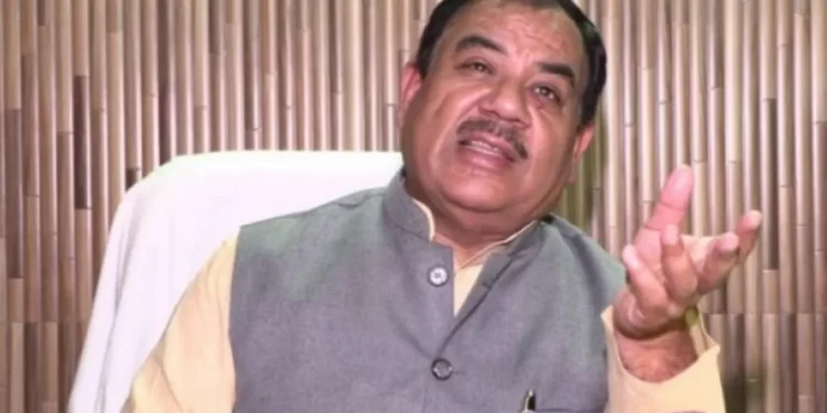 झटका: पूर्व वन मंत्री हरक सिंह रावत को अवैध पेड़ कटान मामले में झटका..