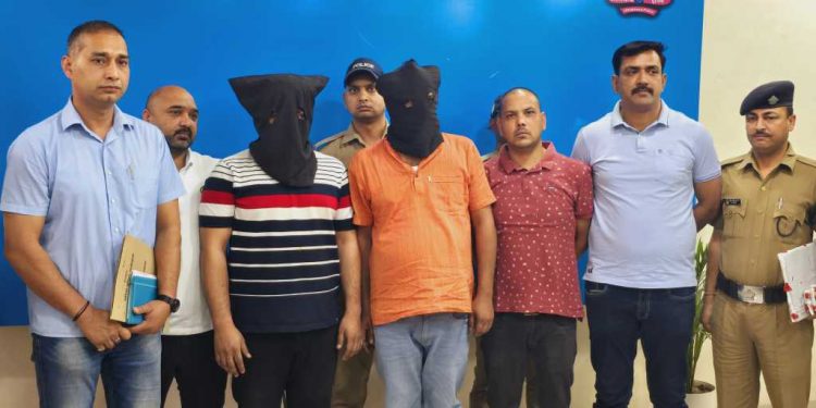 बड़ी खबर: ऑनलाइन इंजीनियरिंग इंट्रेंस परीक्षा में नकल कराने वाले गिरोह का भंडाफोड़, पढ़े