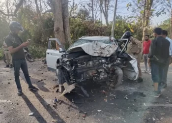 दुखद:यहां दर्दनाक हादसे में पति-पत्नी की मौत, बेटी गंभीर आईसीयू में भर्ती