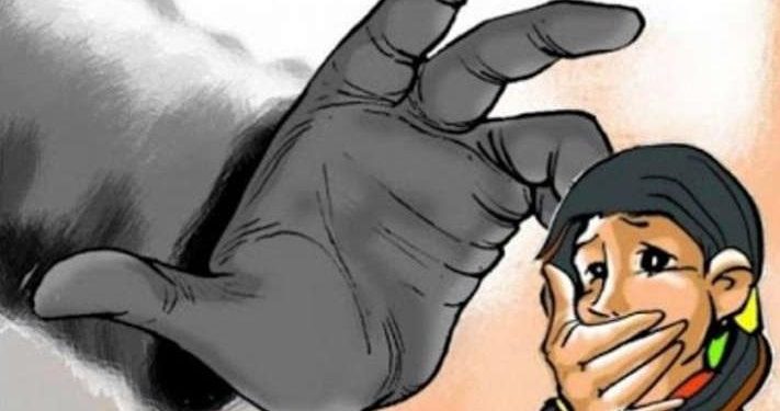 शर्मनाक : नाबालिक बालिका ने लगाया शिक्षक पर शरीर के गुप्त अंगों को स्पर्श करने का आरोप