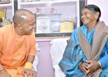बड़ी खबर: सीएम योगी आदित्यनाथ की मां सावित्री देवी एम्स में भर्ती..