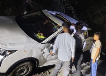 हादसा: नैनीताल में हादसा , गाड़ी के ब्रेक फेल होने से हुआ हादसा, 1 की मौत 6 सुरक्षित..