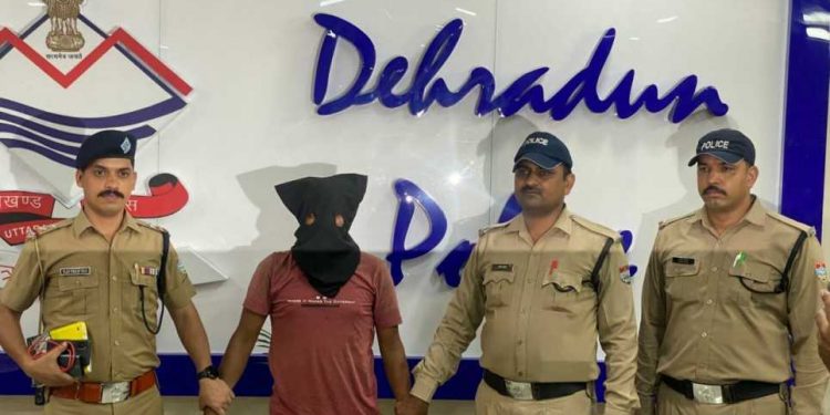 बड़ी खबर: पटेलनगर क्षेत्र में हुए तिहरे हत्याकांड का दून पुलिस ने किया खुलासा, ऐसे पकड़ा गया दरिंदा…