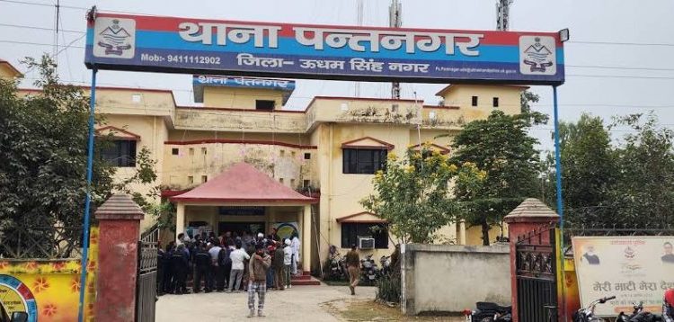 बड़ी कार्यवाही: युवती से अश्लील बातें करने वाला थाना प्रभारी, तत्काल प्रभाव से निलंबित..