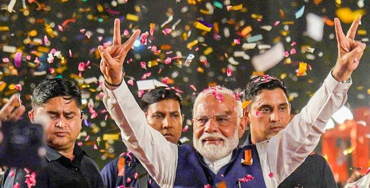 राजनीति: NDA के संसदीय दल के निर्विरोध नेता बने नरेंद्र मोदी, 9 जून को लेंगे शपथ..