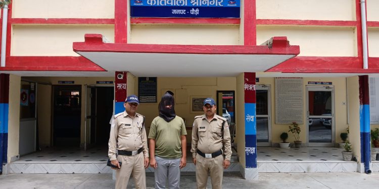 सावधान: श्रीनगर के बेस हॉस्पिटल में हैरान कर देने वाला मामला, फर्जी डॉक्टर बनकर नाबालिग के साथ.. पढ़े..